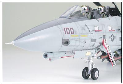 Actual product image Tamiya Grumman F-14A Tomcat
