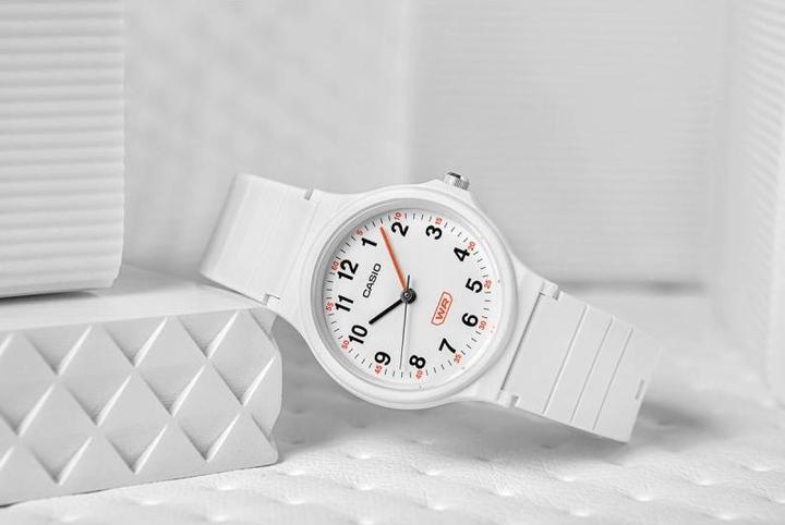Produktbild Casio Kinderuhr LQ-24B-7BDF + BOX (30 mm)