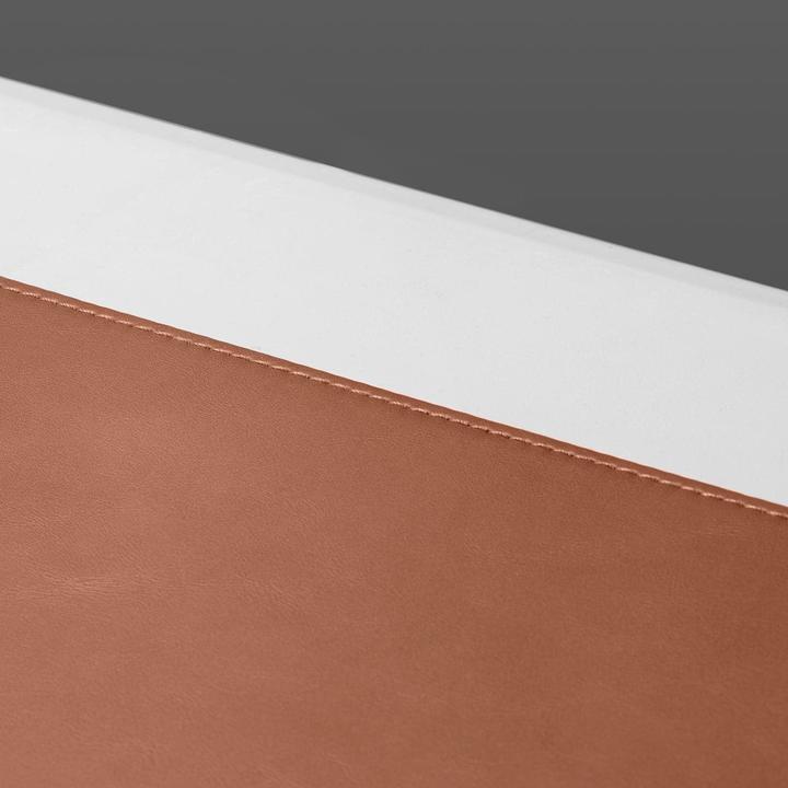 Actual product image Spigen LD301 MOUSE PAD BROWN