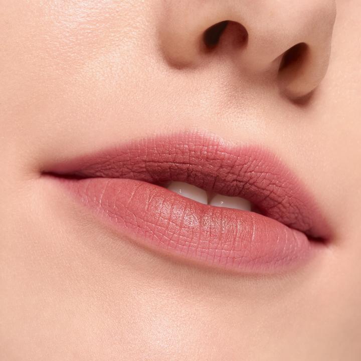 Produktbild essence BLUR soufflé matte lip cream (01 Deep Scroll)