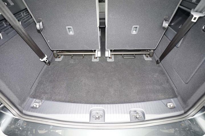 Immagine prodotto Aristar Vaschetta portabagagli per VW Caddy Maxi dal 2020 ad oggi (5 e 7 posti) dietro la seconda fila di