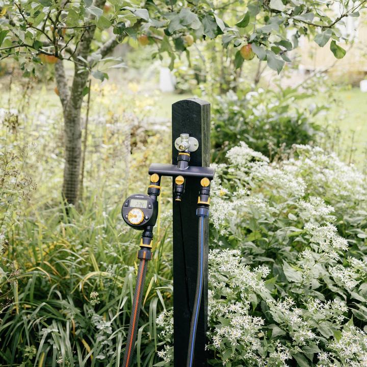 Actual product image Fiskars Rozdzielacz Potrójny Comfort On/Off (Tap connectors, 33.30 mm)