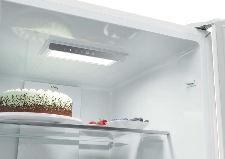 Actual product image Haier HTR3518ENMW (303 l)