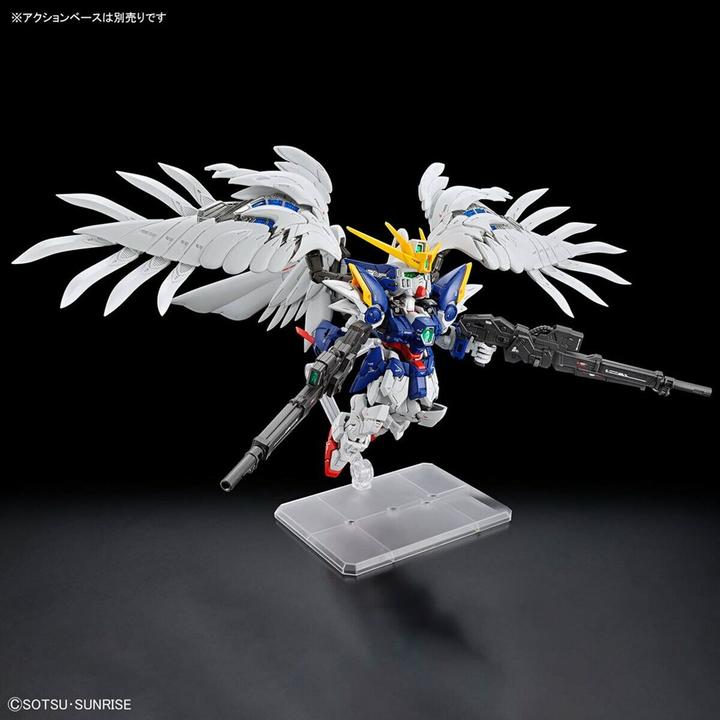Actual product image Bandai Gundam - Wing Zero Master Grade SD