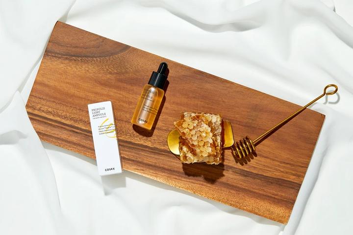 Image du produit Cosrx Ampoule légère à la propolis (30 ml, Ampoule visage)