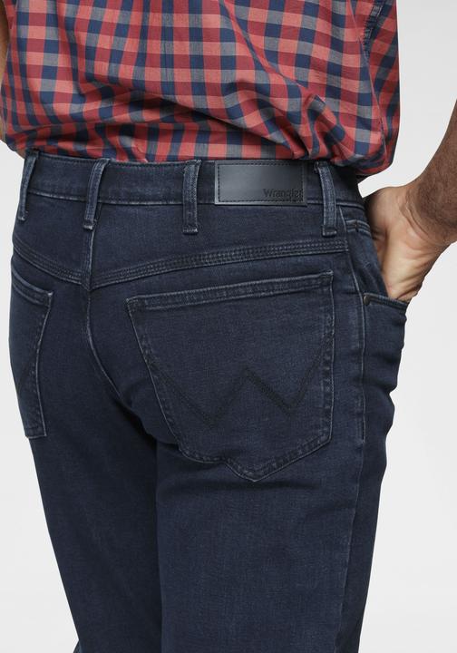 Produktbild Wrangler Authentic Straight (32)