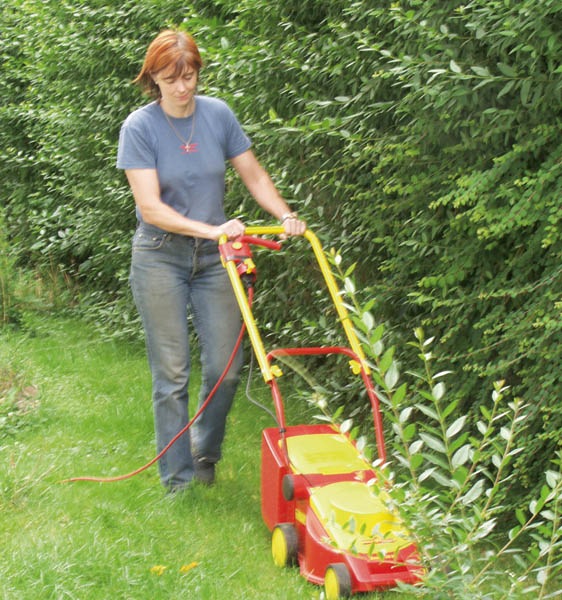 Immagine prodotto As - Schwabe Avvolgicavo 25,00 m rosso contatto di terra in gomma 12236 (25 m, 1.50 mm².)