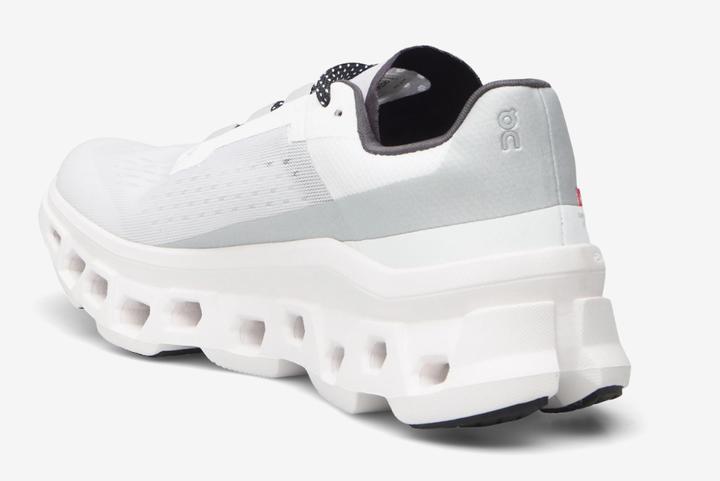 Actual product image On Running Cloudmonster (41)