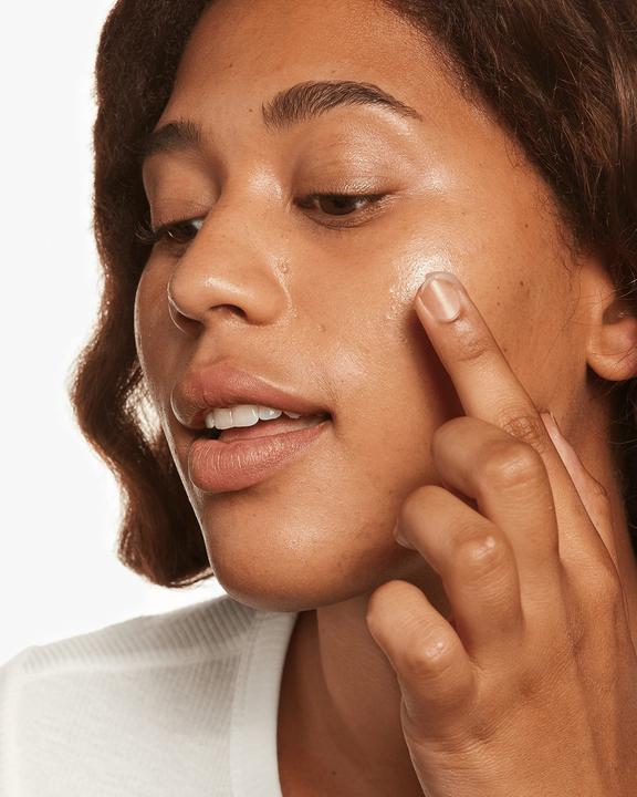 Actual product image Clinique Moisture Surge (15 ml, 24h cream)