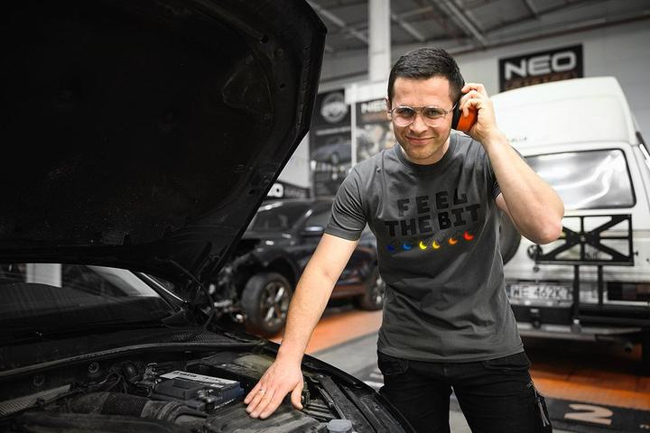 Produktbild Neo T-Shirt su nadrukiem, FEEL THE BIT, dydis XXL (XXL)