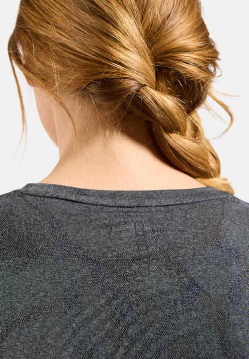 Actual product image Odlo Women's Engineered Chill-Tec Crew Neck S/S (L)