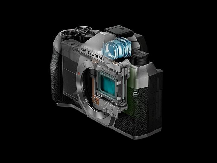 Produktbild OM System OM-5 Mark II BODY SLV (20.40 Mpx, 4/3)