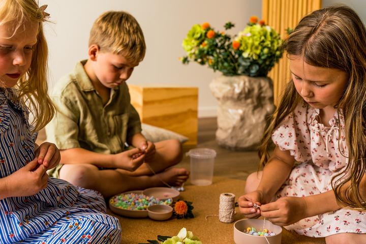 Produktbild dantoy 5911 - PASTEL PERLEN PASTELFARBEN GROss 520 STK.