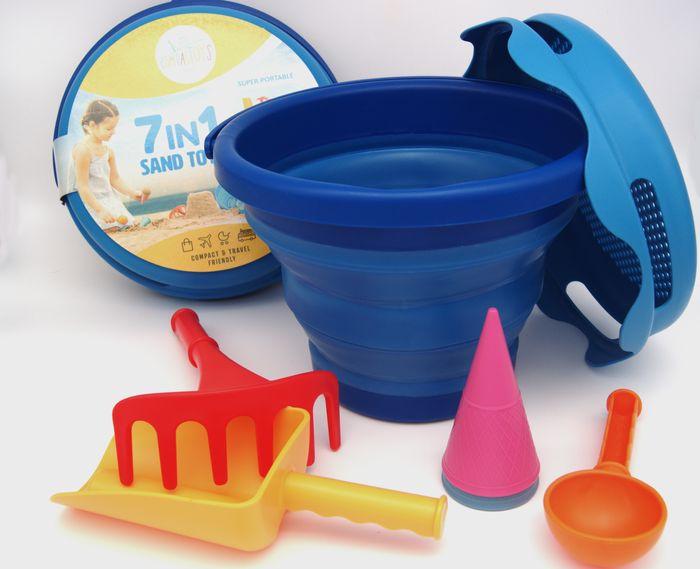 Compactoys Bucket with sand toys, blue