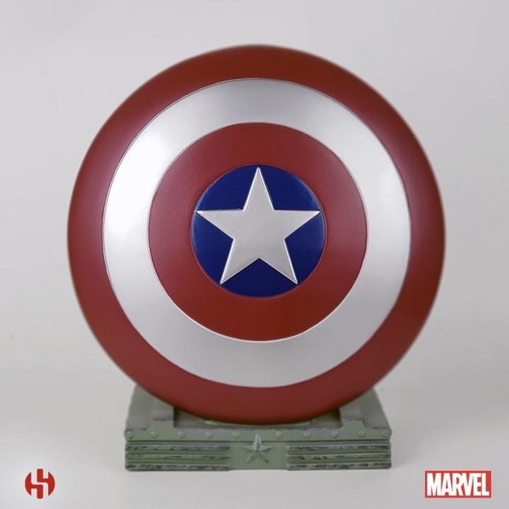 Actual product image Semic Marvel: Captain America's Shield