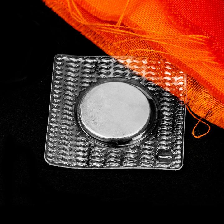 Produktbild Supermagnete Einnähbarer Magnet eckig (10x)