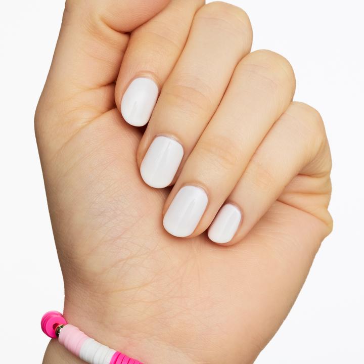 Produktbild essence gel nail colour (03 icing ON THE CAKE, Gel-Effekt Nagellack)