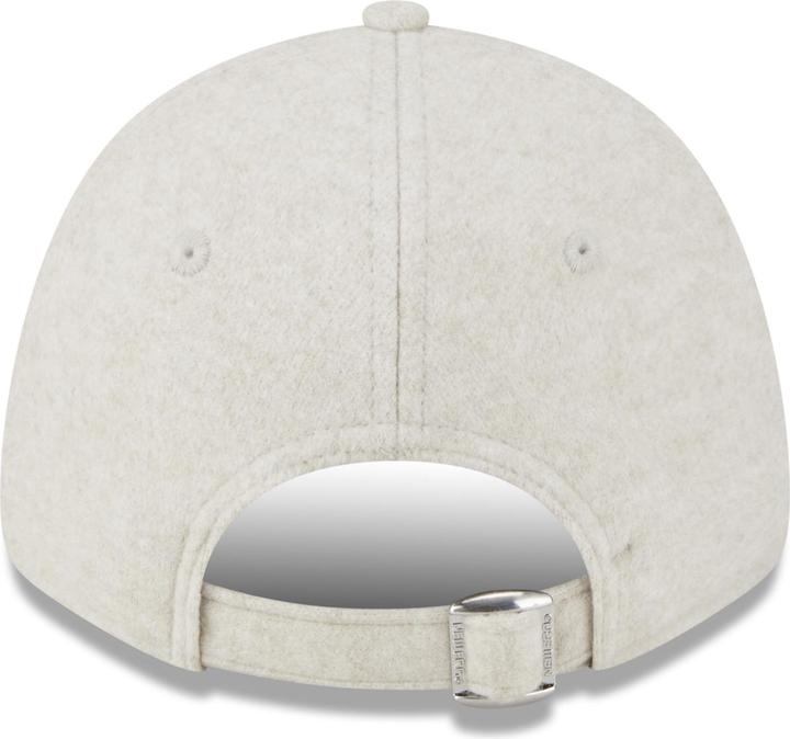 Actual product image New Era 9Forty Ladies Cap - Fleece New York Yankees Stone