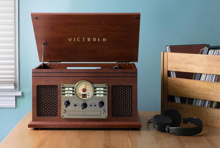 Actual product image Victrola VTA-200B (Manual)