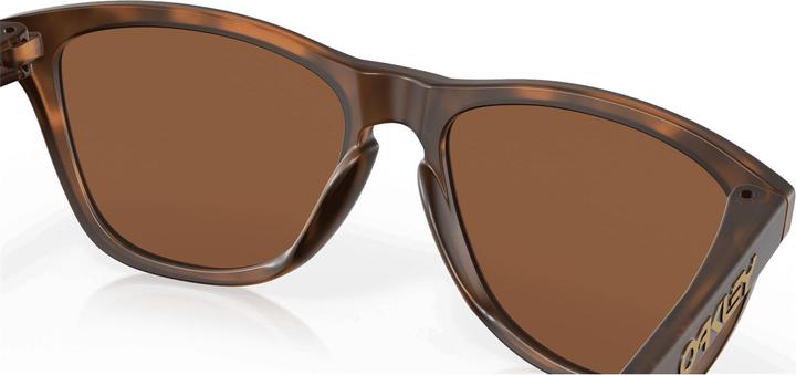 Actual product image Oakley Frogskins Prizm