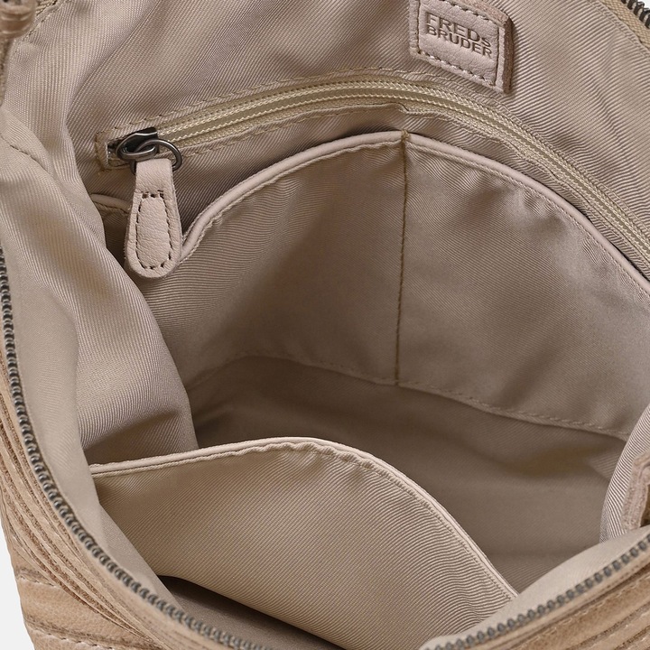 Actual product image FredsBruder Gürtelinchen Umhängetasche Leder 22 cm