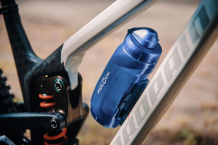 Immagine prodotto Fidlock Twist Bottle 590 + Bike Base motion blue (0.59 l)