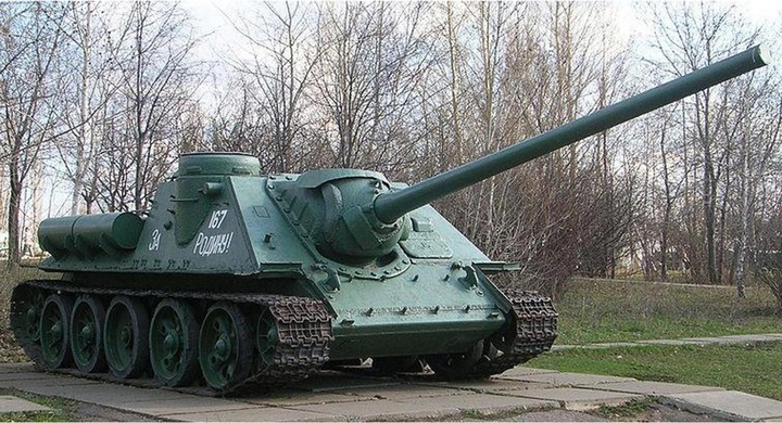 Immagine prodotto 1:35 SU-100, carro armato sovietico della seconda guerra mondiale