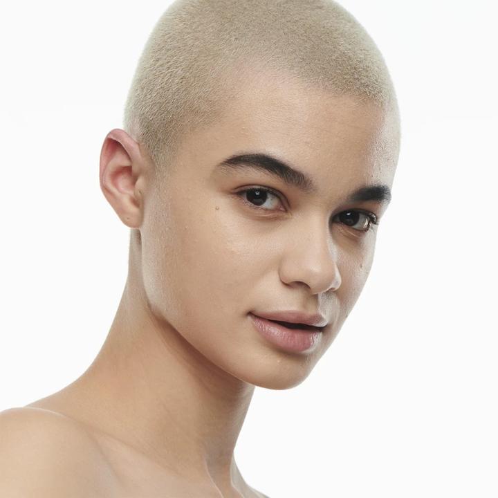 Image du produit MAC Cosmetics M.A.C. Studio Rad Serum Pow Fond de Teint NC12 (N° NC12)