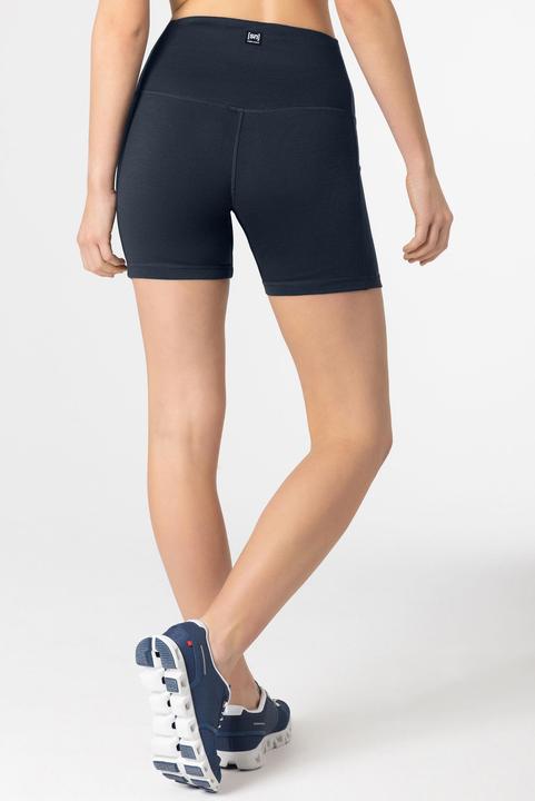 Produktbild Super Natural W Liquid Flow Shorts (XL)