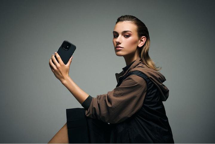 Produktbild Decoded Leather Backcover (Apple iPhone Air)