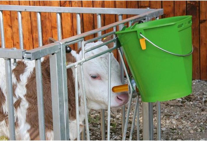 Image du produit Kerbl Hygiene Tränkeeimer mit Klapp-Ventil für Kälber