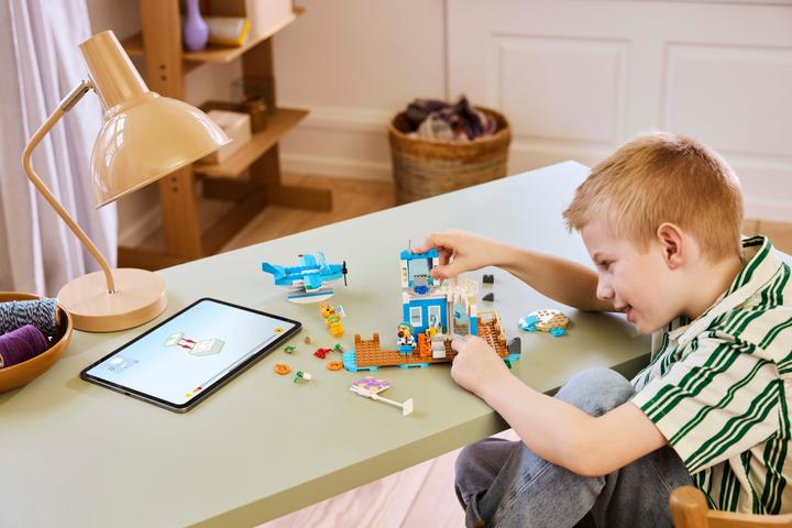 Actual product image LEGO Fly with Dodo Airlines (77051, LEGO Animal Crossing)