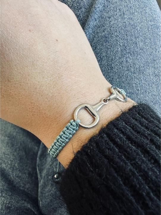 Actual product image Equestrian Shop Taka (Gold, Nylon, Stainless steel)