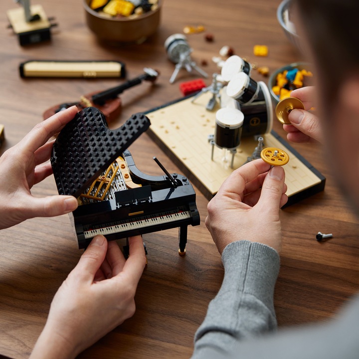 Actual product image LEGO Jazz Quartet (21334, LEGO Ideas)