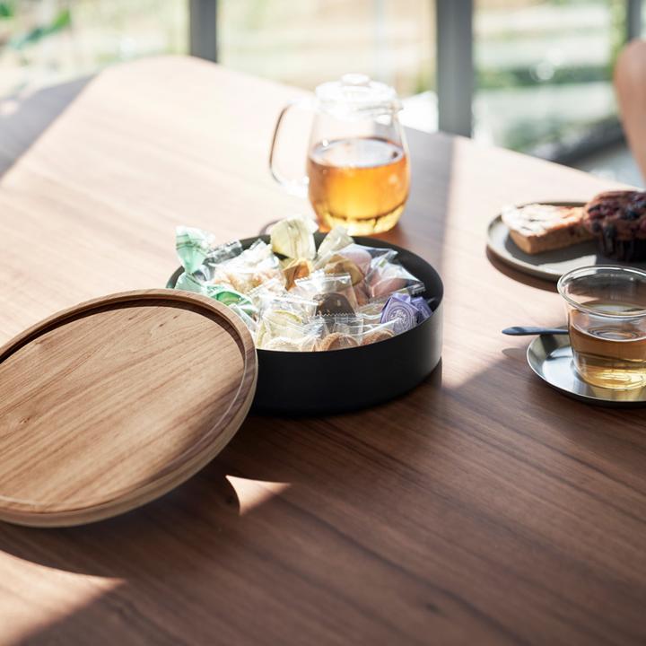 Actual product image Yamazaki Round storage box with lid RIN (22 cm, 4.28 l, 1x)