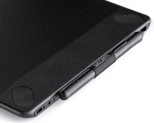 Actual product image Wacom Intuos Comic Black Pen & Touch Medium (2540 lpi)