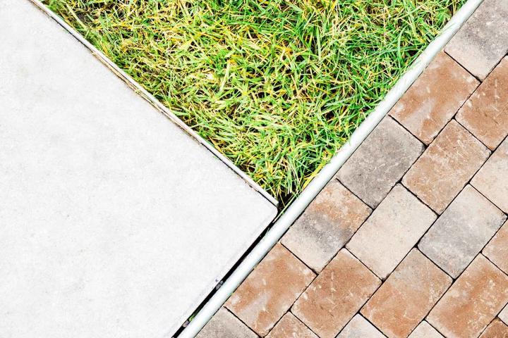 Actual product image Green Split Set of 10 lawn edging Exclusive 14.8cm x 11.4m (1140 cm)