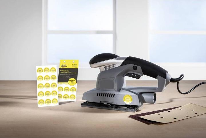 Actual product image Avery Test badges