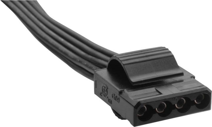 Produktbild Corsair Flat black Peripheral cable with 4 connectors, compatible with AX(i), AX, HX (650, 750, 850, 1050...