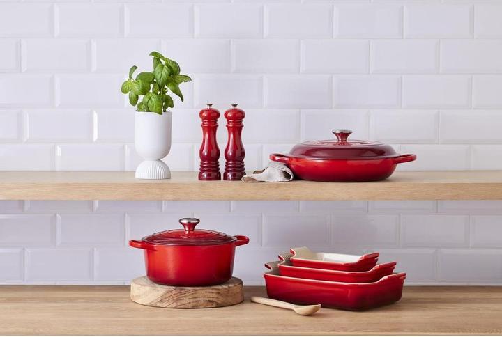 Actual product image Le Creuset Tradition casserole dish