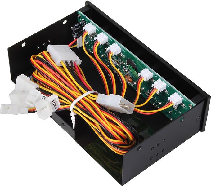 Actual product image Akasa FC.Six (6 Fan)