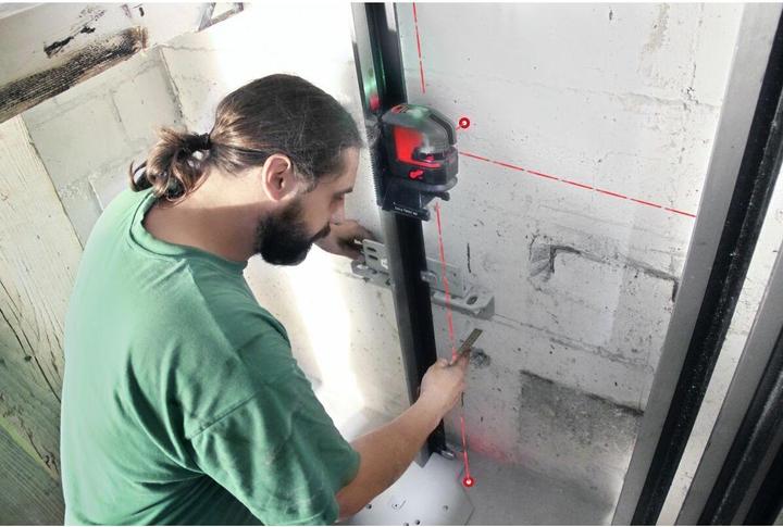 Actual product image Leica Geosystems Point and line laser selfni (30 m, 635 nm)