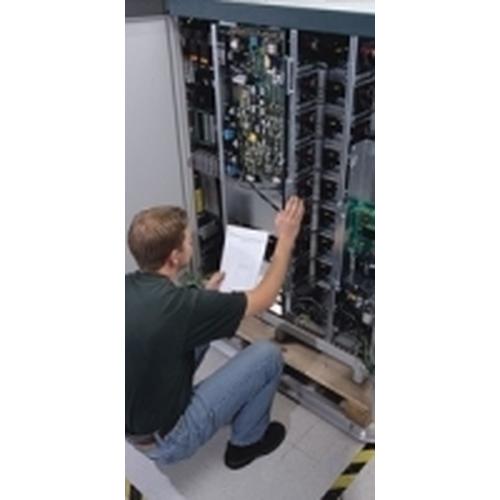 APC Scheduled 5X8 Assembly&Power-Up Serv, USV Zubehör