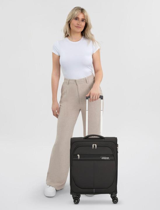 Actual product image American Tourister Deep Dive 4 wheels cabin trolley 55 cm (38 l)