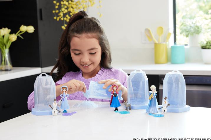 Productafbeelding Disney Frozen Prinses Ijs Onthulling 8.6cm + Accessoires