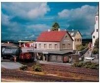 Produktbild Piko H0 61820 H0 Bahnhof Burgstein