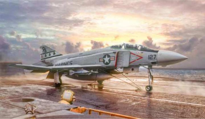 Immagine prodotto 1:48 F-4J Phantom II