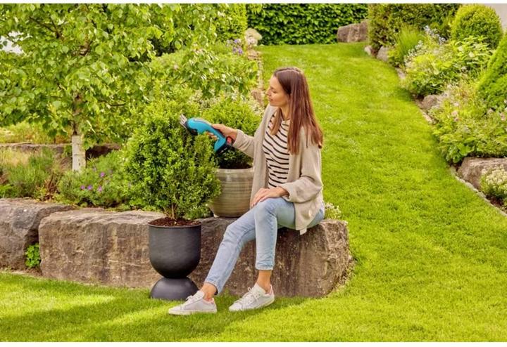 Actual product image Gardena Cordless grass and shrub shears PowerCut 20/18V P4A solo (Rechargeable battery operated)