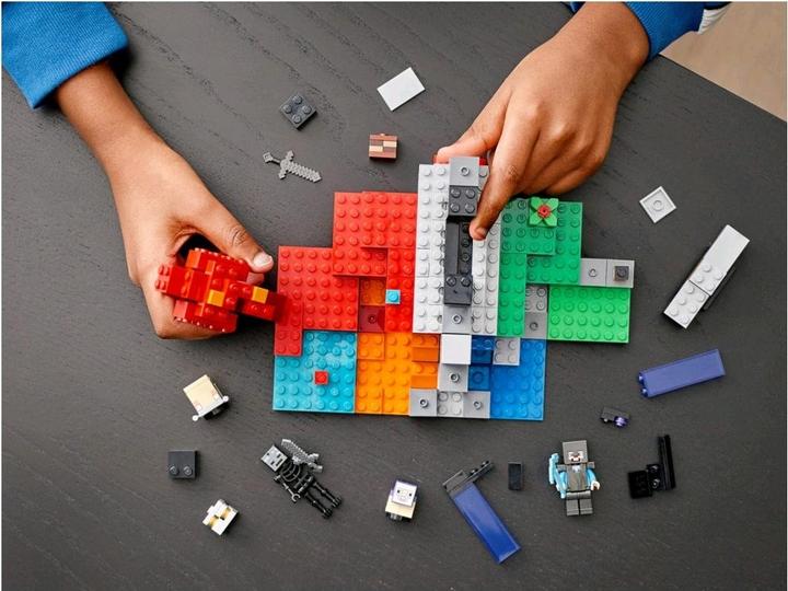 Produktbild LEGO Das zerstörte Portal (21172, LEGO Minecraft)
