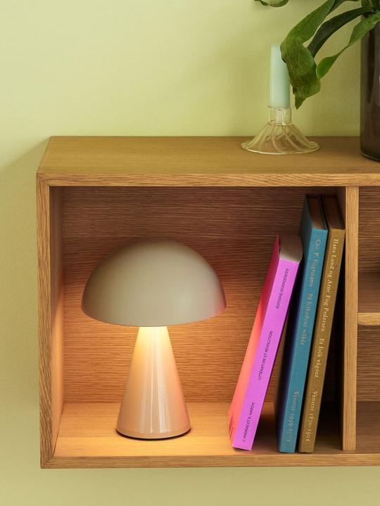 Actual product image Hübsch Mush Tragbare Lampe Sandfarben
